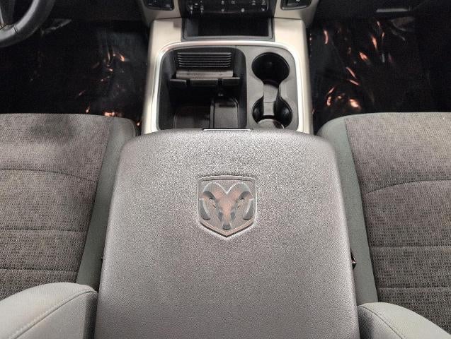 2017 RAM 1500 Big Horn Crew Cab 4x4 5'7" Box