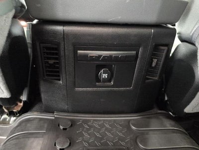 2017 RAM 1500 Big Horn Crew Cab 4x4 5'7" Box