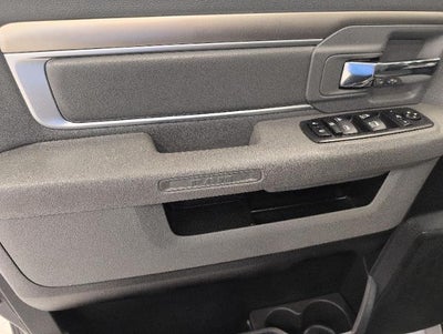 2017 RAM 1500 Big Horn Crew Cab 4x4 5'7" Box