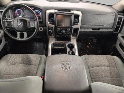 2017 RAM 1500 Big Horn Crew Cab 4x4 5'7" Box