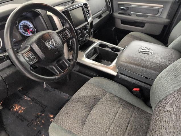 2017 RAM 1500 Big Horn Crew Cab 4x4 5'7" Box
