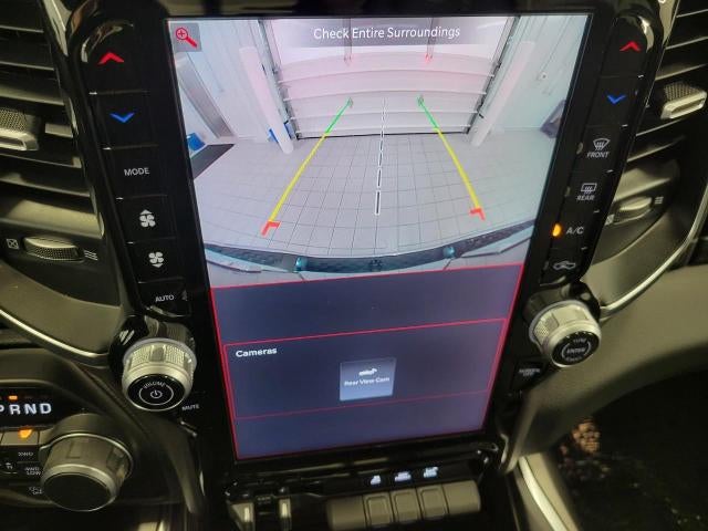2025 RAM 1500 Big Horn Crew Cab 4x4 5'7" Box