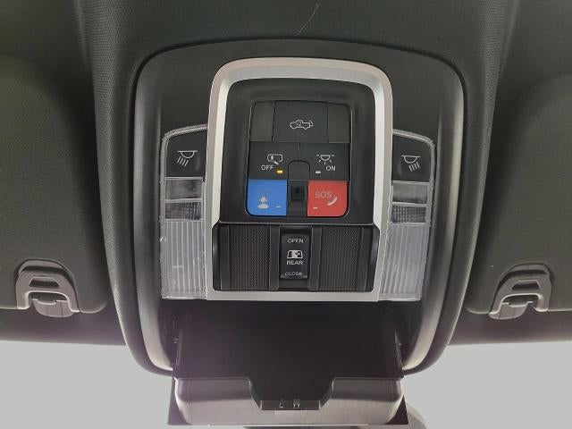 2025 RAM 1500 Big Horn Crew Cab 4x4 5'7" Box