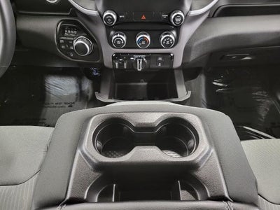 2022 RAM 1500 Big Horn Crew Cab 4x4 5'7" Box