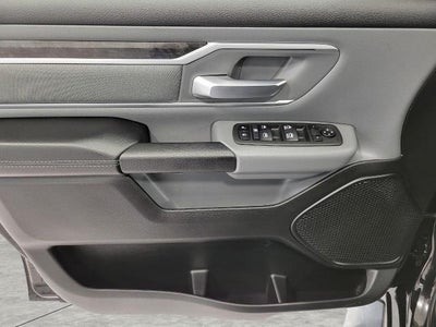 2022 RAM 1500 Big Horn Crew Cab 4x4 5'7" Box