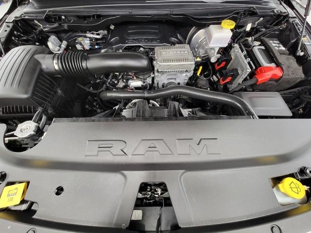 2022 RAM 1500 Big Horn Crew Cab 4x4 5'7" Box