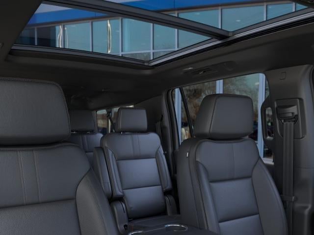 2026 Chevrolet Suburban 4WD 4dr RST