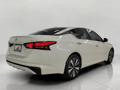 2022 Nissan Altima SV FWD