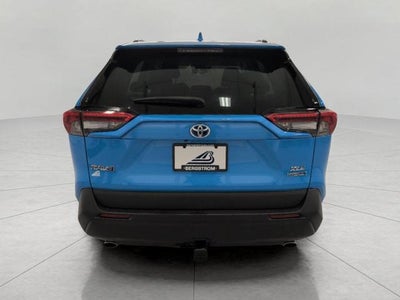 2020 Toyota RAV4 Hybrid XLE