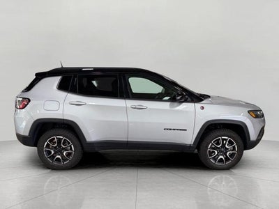 2025 Jeep Compass Trailhawk 4x4