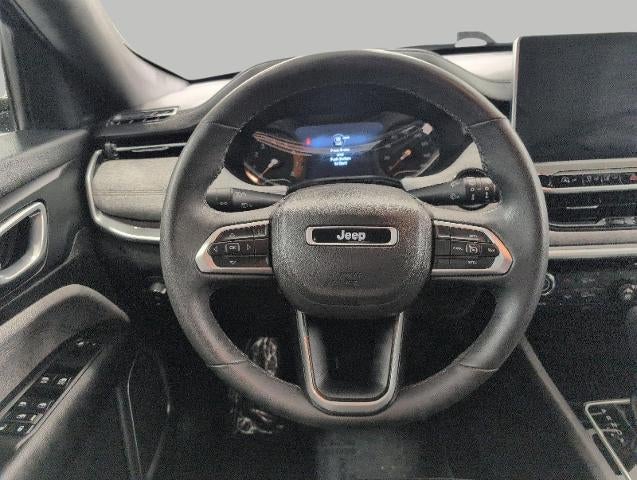 2023 Jeep Compass Latitude Lux FWD