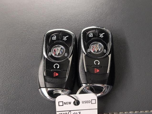 2023 Buick Enclave Essence