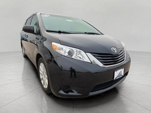 2017 Toyota Sienna LE 7 Passenger