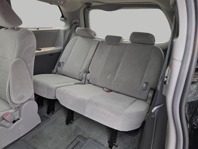 2017 Toyota Sienna LE 7 Passenger
