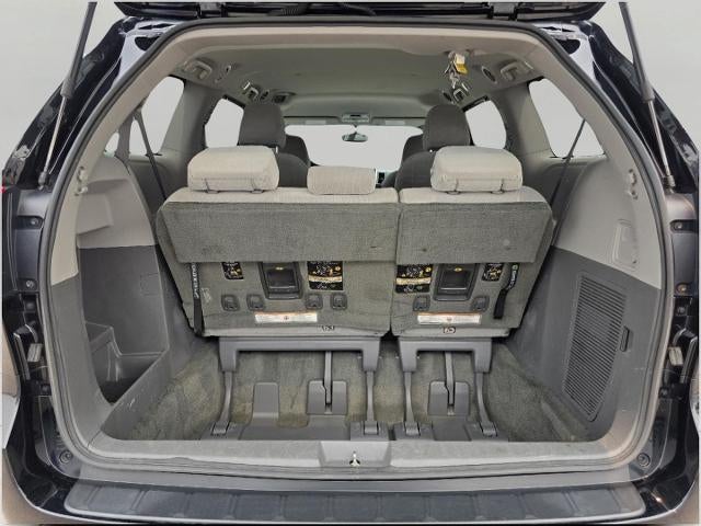 2017 Toyota Sienna LE 7 Passenger