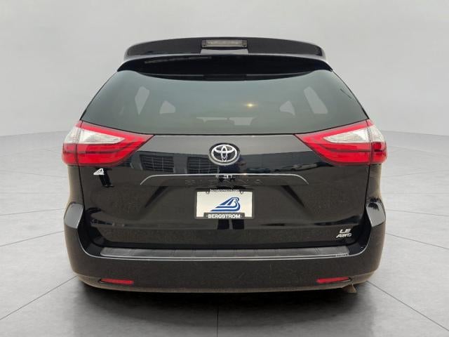 2017 Toyota Sienna LE 7 Passenger