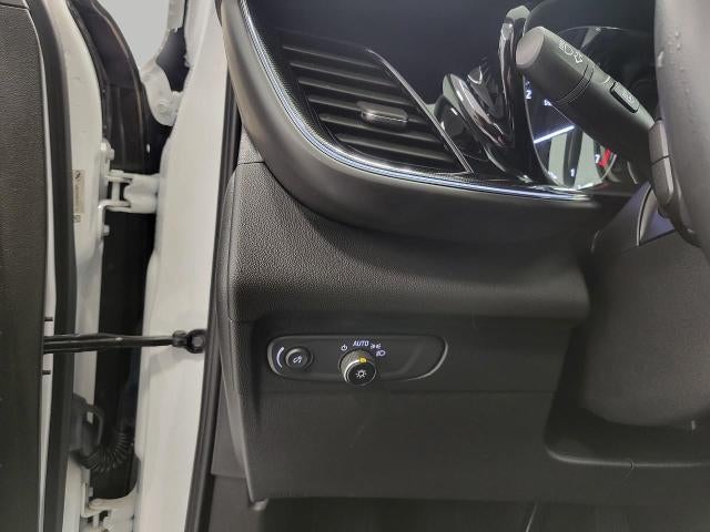 2023 Buick Envision Essence - Photo 10